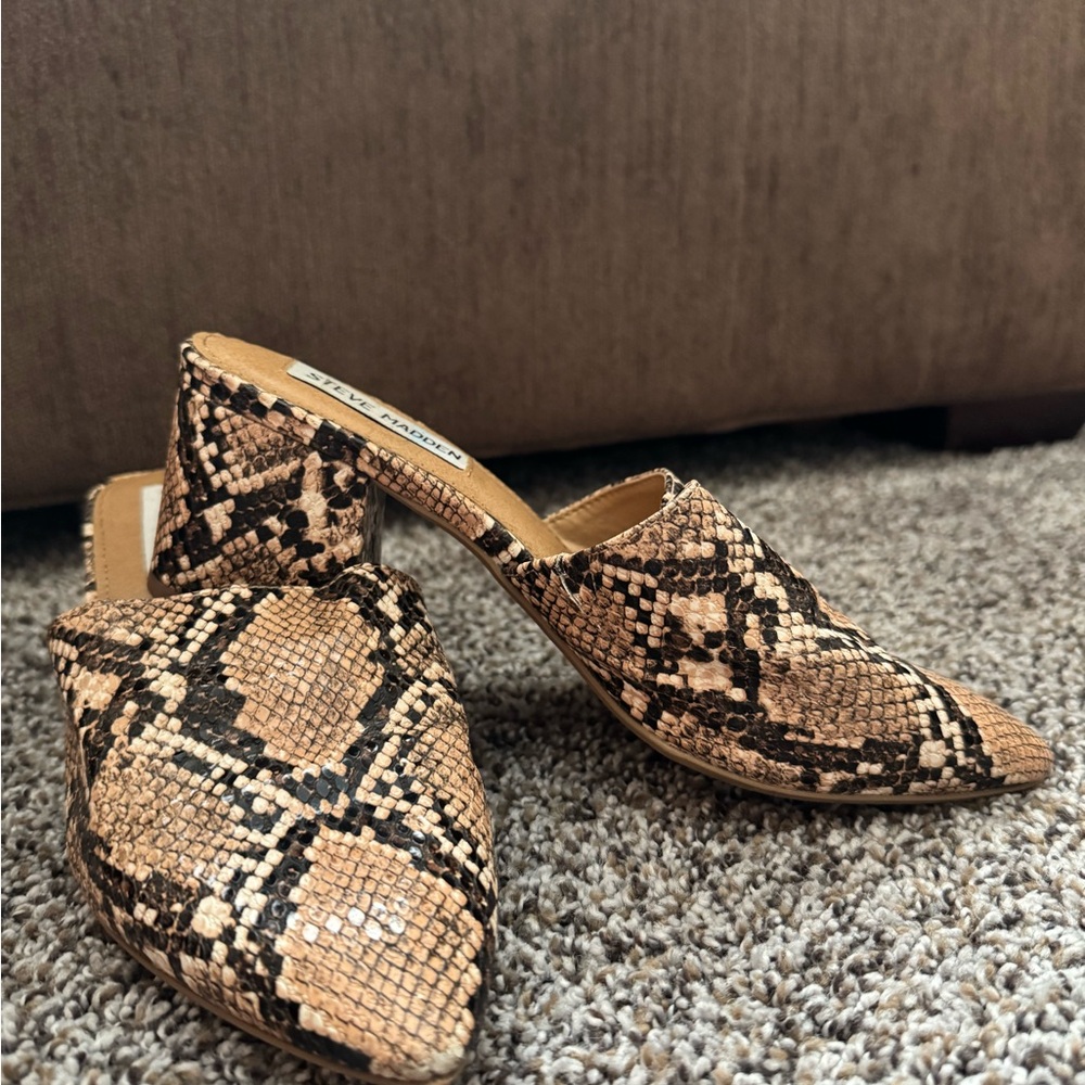 Steve Madden Tan Snake Print Mules